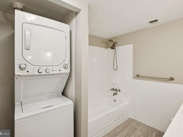 520 N Lemon Street E8, Media PA 19063