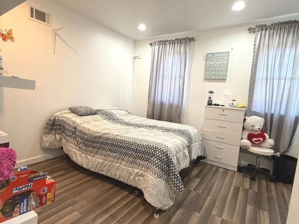 653 N 37TH Street, Philadelphia PA 19104