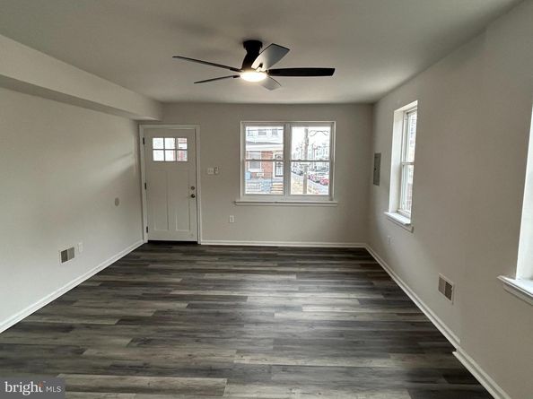 5943 Race Street, Philadelphia PA 19139