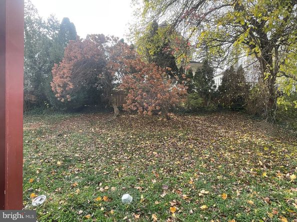 382 Upland Way, Drexel Hill PA 19026