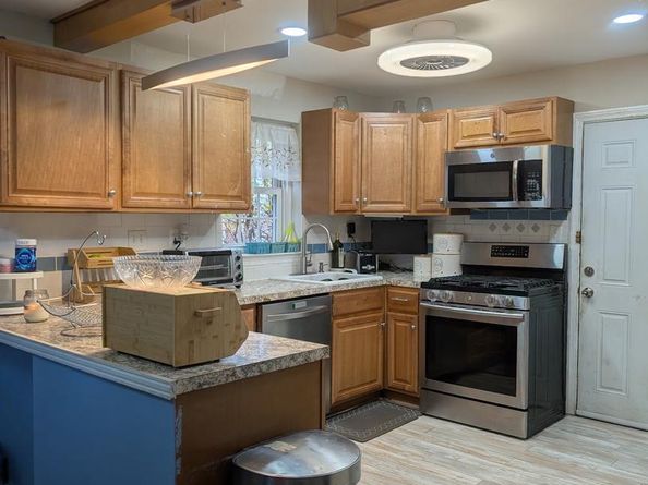 382 Upland Way, Drexel Hill PA 19026