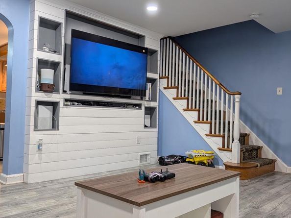 382 Upland Way, Drexel Hill PA 19026