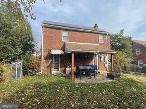 382 Upland Way, Drexel Hill PA 19026