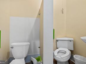 4830 Longshore Avenue, Philadelphia PA 19135