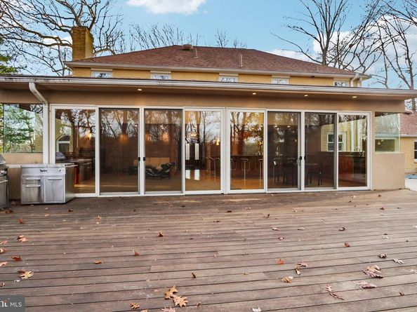 400 Highview Drive, Wayne PA 19087