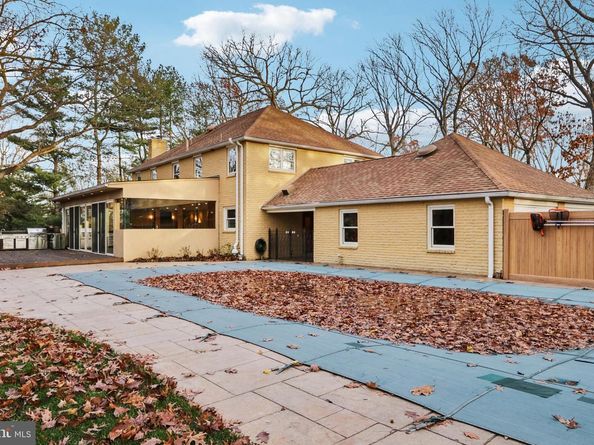 400 Highview Drive, Wayne PA 19087