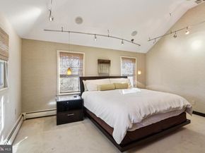 400 Highview Drive, Wayne PA 19087