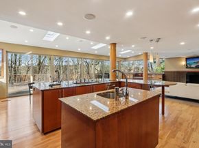 400 Highview Drive, Wayne PA 19087