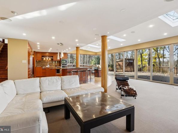 400 Highview Drive, Wayne PA 19087