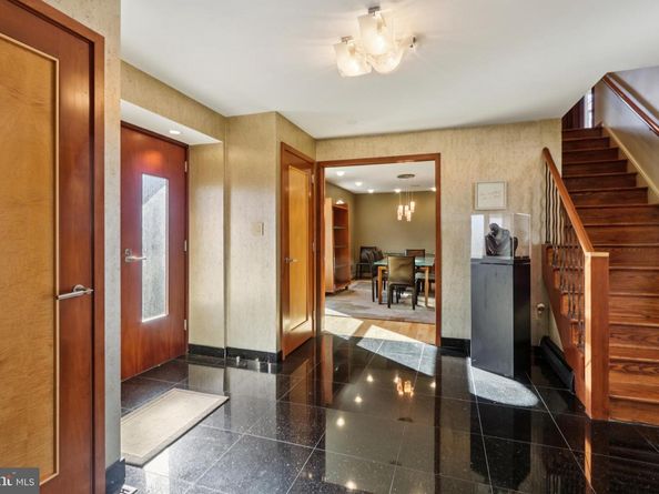 400 Highview Drive, Wayne PA 19087