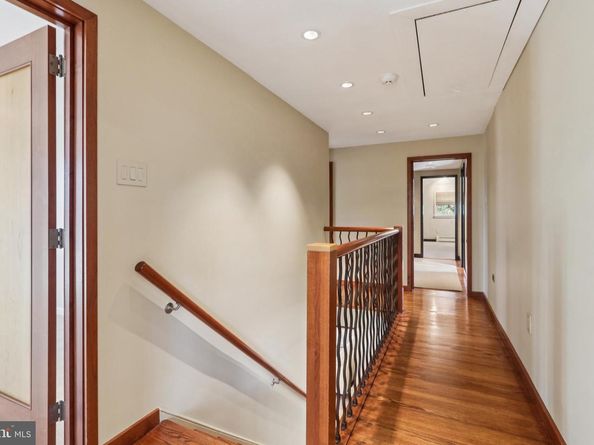 400 Highview Drive, Wayne PA 19087