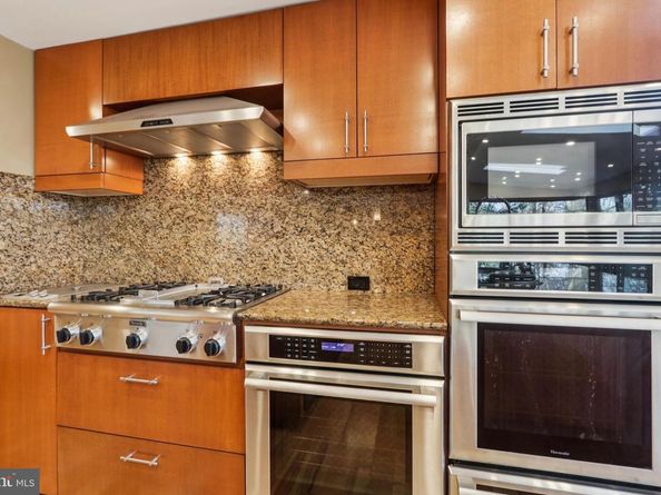 400 Highview Drive, Wayne PA 19087