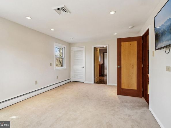 400 Highview Drive, Wayne PA 19087