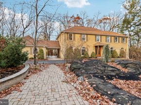 400 Highview Drive, Wayne PA 19087