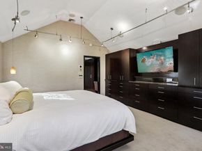 400 Highview Drive, Wayne PA 19087