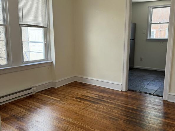 669 Long Lane, Upper Darby PA 19082