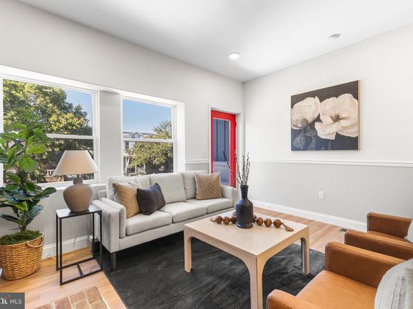 329 15TH Street NE, Washington DC 20002