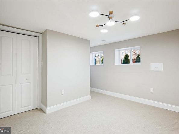 329 15TH Street NE, Washington DC 20002