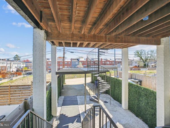 329 15TH Street NE, Washington DC 20002