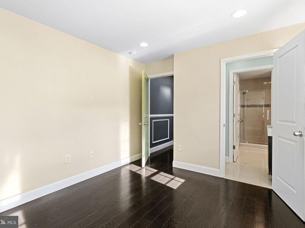 1344 E Passyunk Avenue, Philadelphia PA 19147