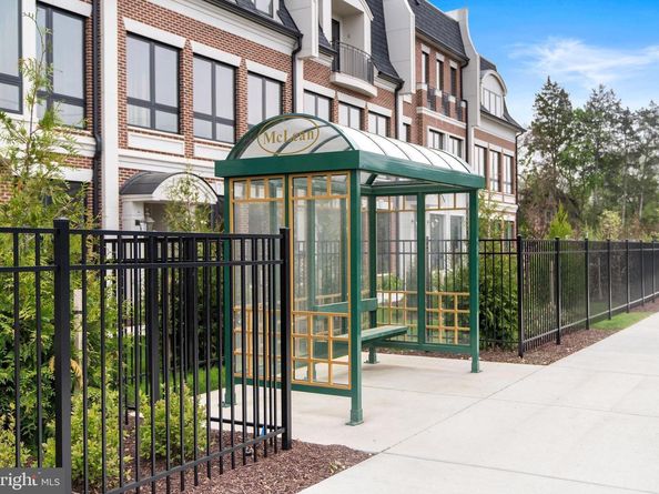 1622 Chain Bridge Road, Mclean VA 22101