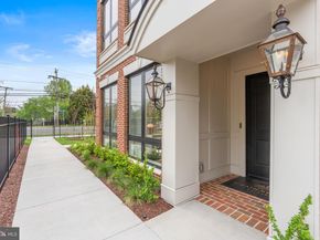1622 Chain Bridge Road, Mclean VA 22101