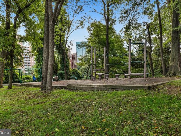 4520 King Street 601, Alexandria VA 22302