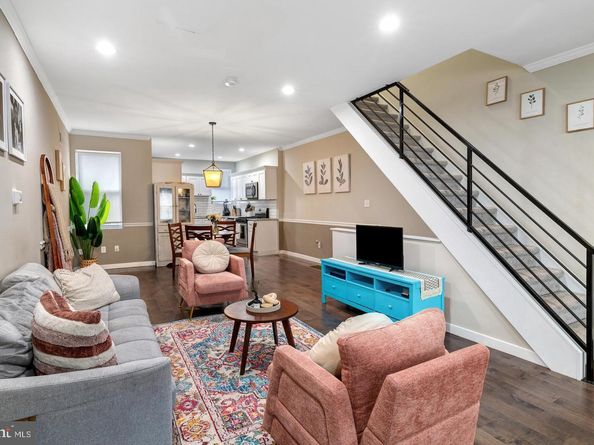 1741 Georges Lane, Philadelphia PA 19131