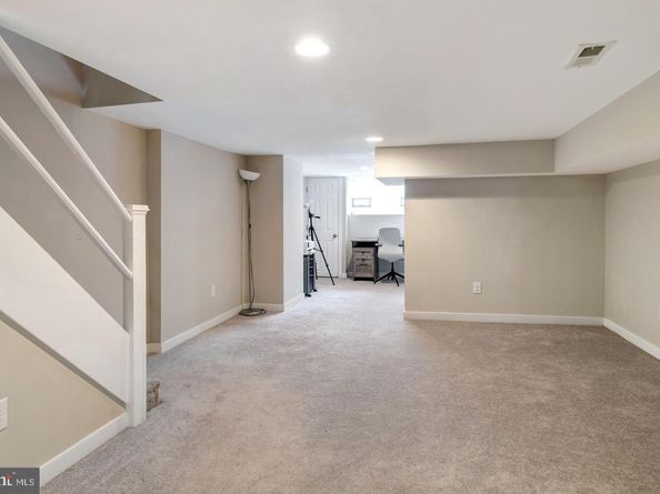 1741 Georges Lane, Philadelphia PA 19131