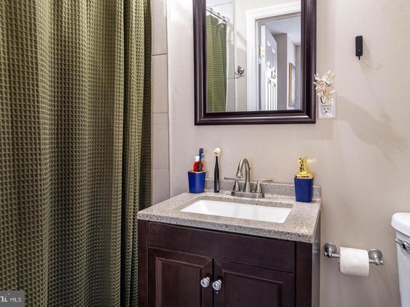 1741 Georges Lane, Philadelphia PA 19131