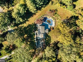 657 Walker Road, Wayne PA 19087