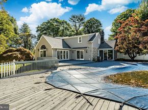 657 Walker Road, Wayne PA 19087