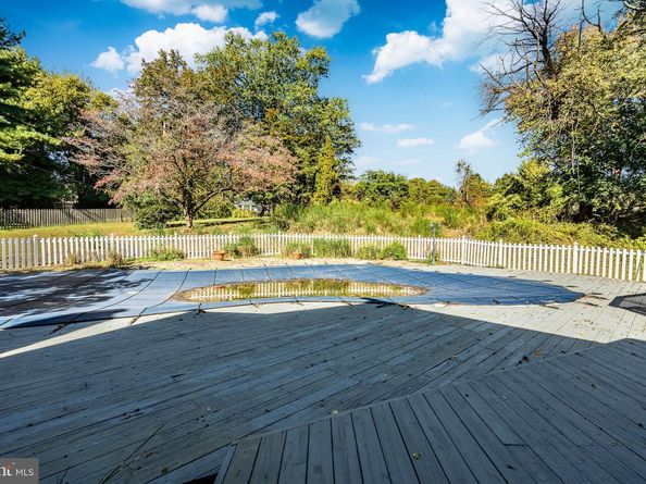 657 Walker Road, Wayne PA 19087