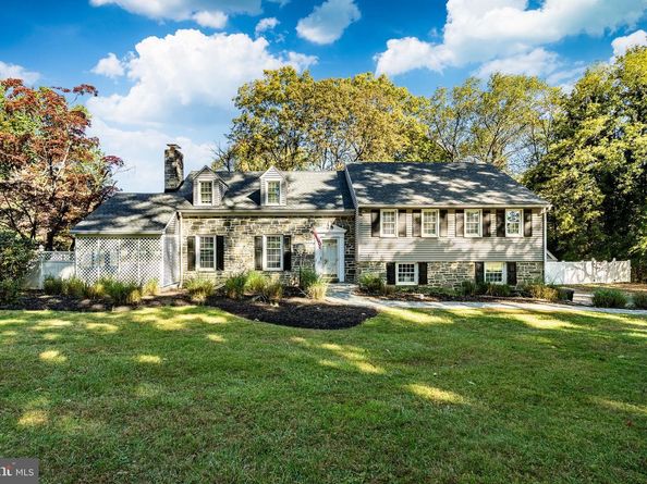 657 Walker Road, Wayne PA 19087