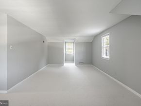 657 Walker Road, Wayne PA 19087