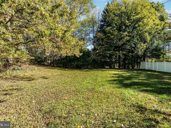 657 Walker Road, Wayne PA 19087