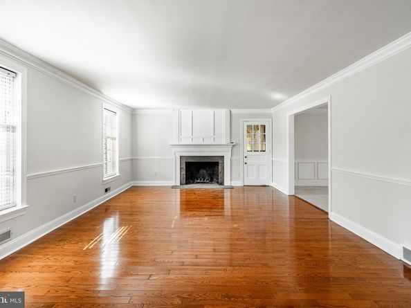 657 Walker Road, Wayne PA 19087