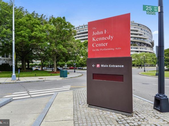 940 25TH Street NW 612S, Washington DC 20037