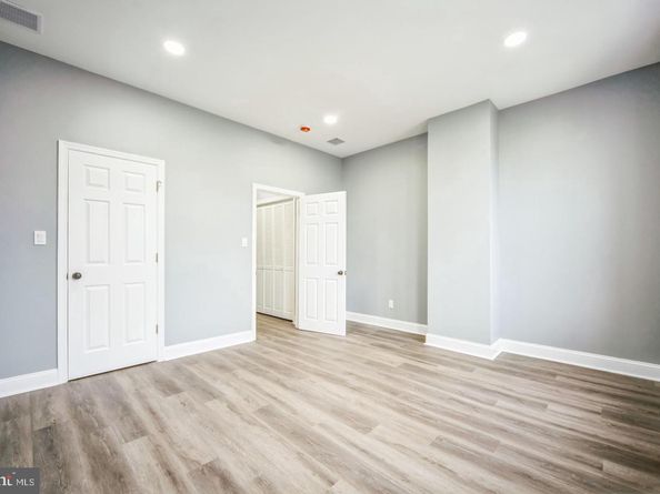 6037 Elmwood Avenue, Philadelphia PA 19142