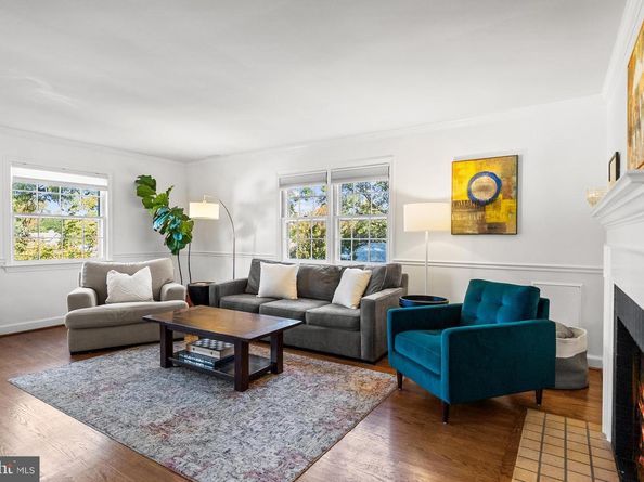 205 Vassar Place, Alexandria VA 22314