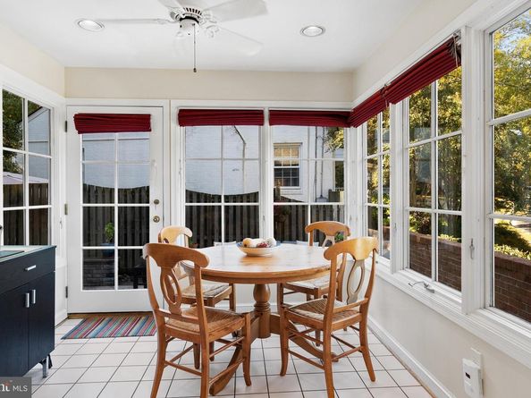 205 Vassar Place, Alexandria VA 22314