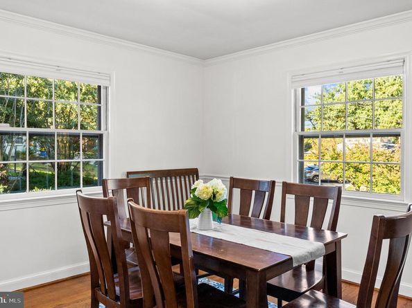 205 Vassar Place, Alexandria VA 22314
