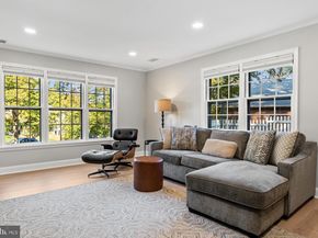 205 Vassar Place, Alexandria VA 22314