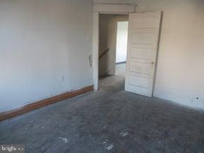 5340 W Oxford Street, Philadelphia PA 19131