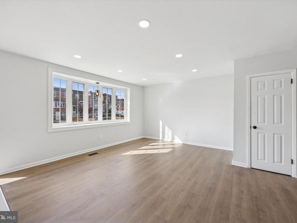 11830 Basile Road, Philadelphia PA 19154