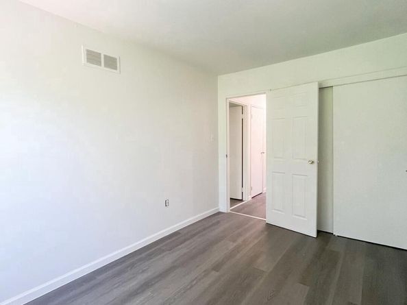 8820 Cottage Street, Philadelphia PA 19136
