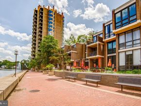 1642 Chimney House Road, Reston VA 20190