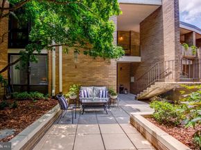 1642 Chimney House Road, Reston VA 20190