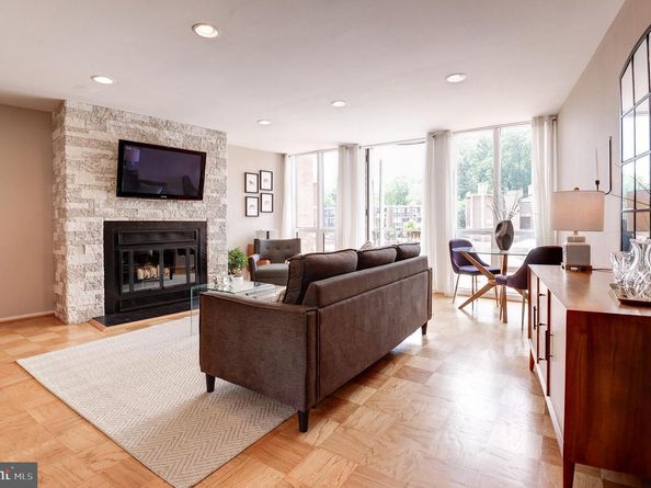 1642 Chimney House Road, Reston VA 20190