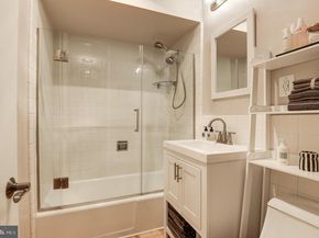 1642 Chimney House Road, Reston VA 20190